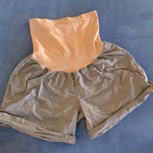 Oh Baby by Motherhood maternity shorts with adjustable length loop feature